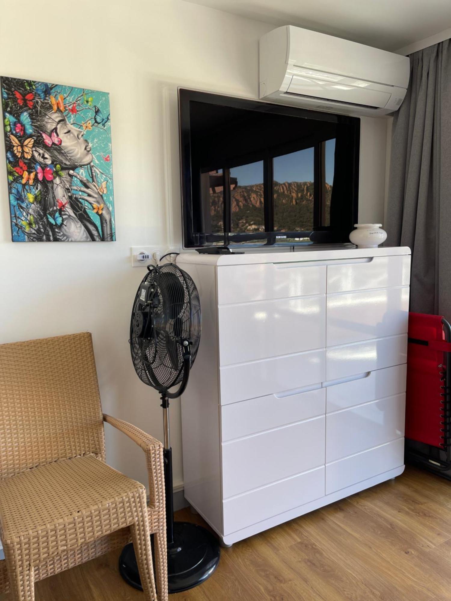 Appartement Cap Esterel 4/5 Personnes Saint-Raphaël Exterior foto
