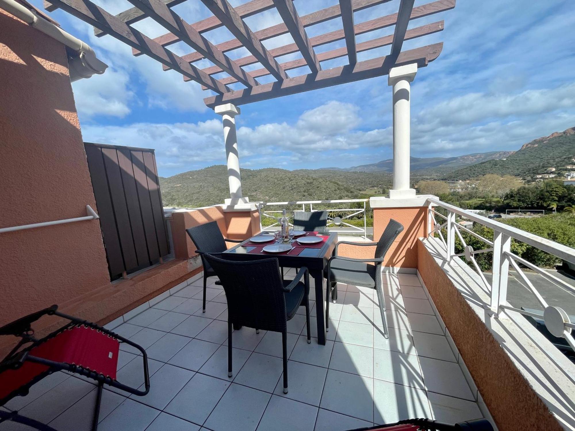Appartement Cap Esterel 4/5 Personnes Saint-Raphaël Exterior foto